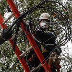 Cortes de luz: La Moneda inicia proceso de caducidad de concesión de Enel y expertos detallan los pasos a seguir