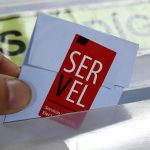 Encuesta Black&White: oficialismo saca ventaja frente a Chile Vamos en la antesala de las elecciones municipales