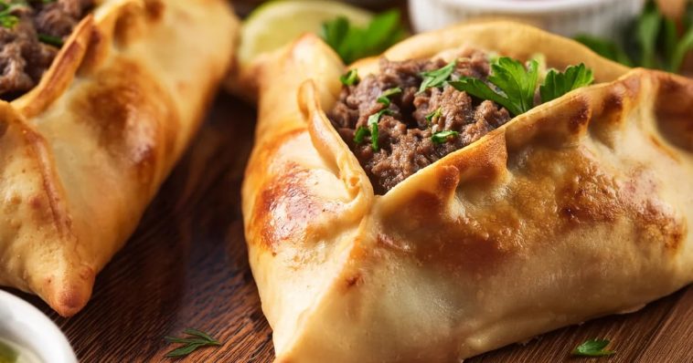 Receta de empanadas árabes, rápida y fácil