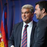 El presidente del Barça, Joan Laporta, y el director deportivo, Deco, en un acto del club