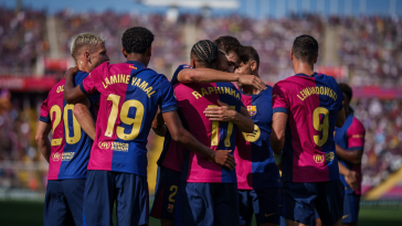 El Barça, reunido tras marcar un gol en Montjuïc