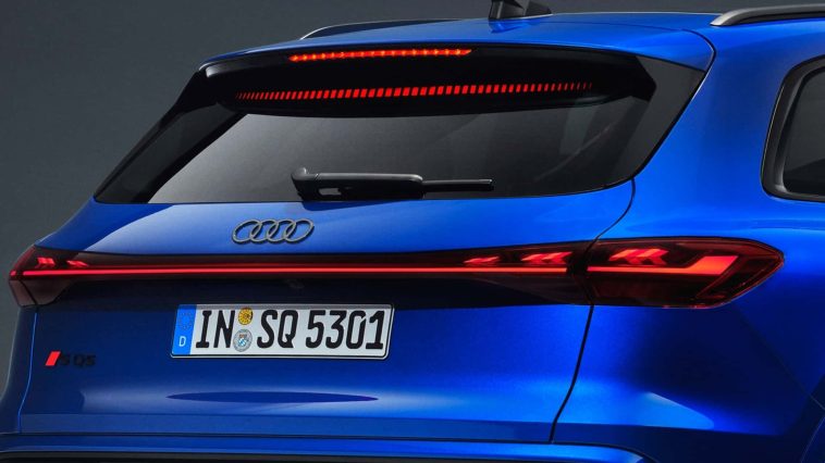 The New Audi Q5 Has an Extra Brake Light