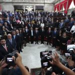 Los 13 magistrados electos fueron juramentados en el Congreso de la República. (Foto Prensa Libre: Érick Ávila)