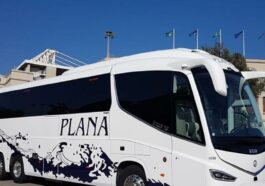 Imagen de un autocar de la compañía Plana de Tarragona