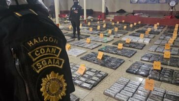 El 19 de noviembre recién pasado, la Guardia Costera de Guatemala decomisó casi cuatro toneladas de cocaína en aguas del Caribe. (Foto Prensa Libre: PNC)