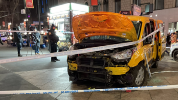 Taxi atropella seis peatones en Nueva York en Navidad: conductor perdió el control del vehículo