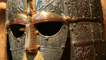 Capacete de Sutton Hoo: um tesouro anglo-saxão