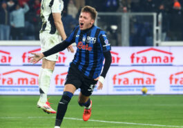 BERGAMO, ITALY - JANUARY 14: Mateo Retegui of Atalanta BC celebrates after scoring his team