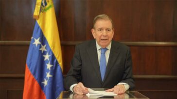 Edmundo González Urrutia prueba que no fue atropellado, como afirmó el presidente de la Asamblea Nacional de Venezuela Jorge Rodríguez