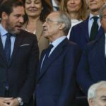 Florentino Pérez y Joan Laporta, en el palco del Santiago Bernabéu durante el clásico