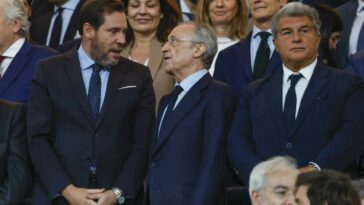 Florentino Pérez y Joan Laporta, en el palco del Santiago Bernabéu durante el clásico