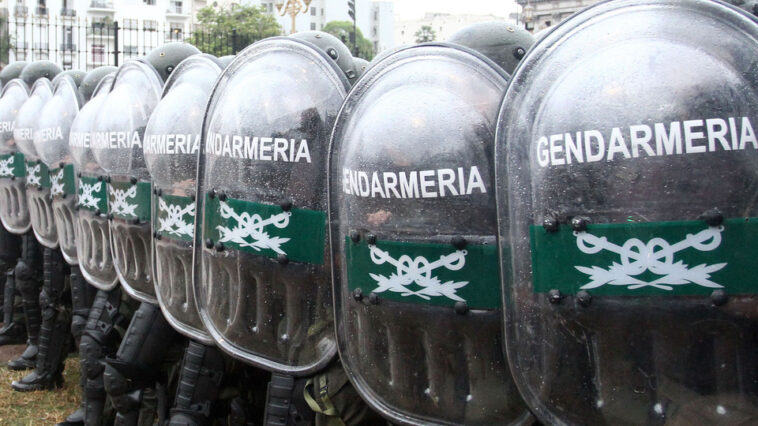 Protesta inesperada: los gendarmes se organizan para reclamar aumento salarial