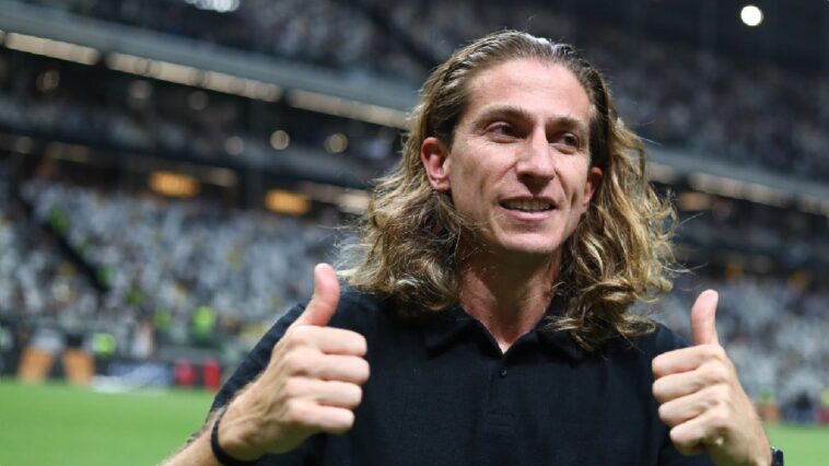 Filipe Luís, do Flamengo, brinca sobre adversário difícil no Brasil: “Parece o City”